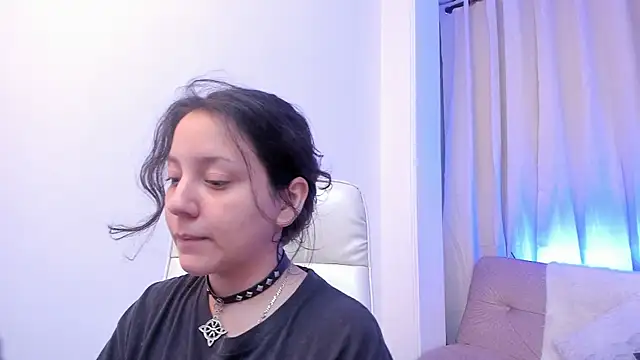 Chloe Noire online show from April 2026 12:40:02 PM