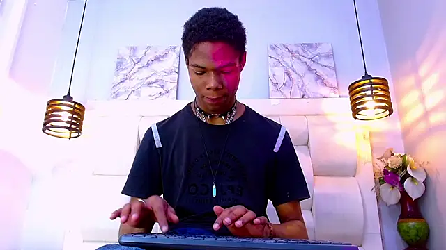 Santiago Ortiz  online show from March 2026 01:21:01 PM