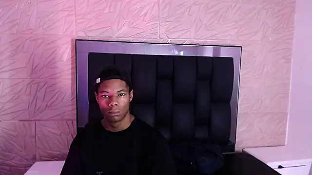 Santiago Ortiz  online show from March 2026 03:06:01 PM