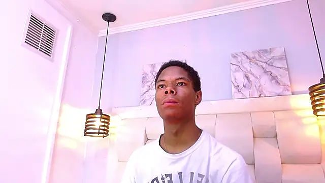 Santiago Ortiz  online show from March 2026 06:34:01 PM