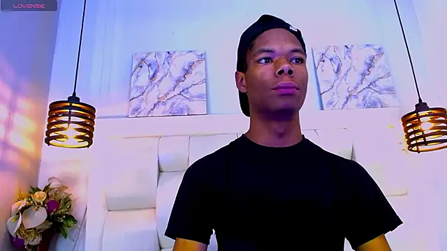 Santiago Ortiz  online show from March 2026 03:08:02 PM