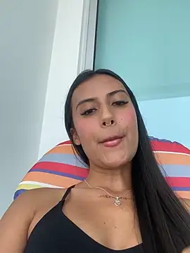 Tifqueen online show from March 2026 06:02:01 PM