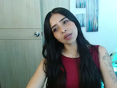 Snapshot of Pauliha chatting on February 2026 04:51:02 PM Pauliha online show from February 2026 04:51:02 PM