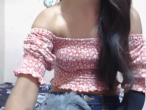 Snapshot of sassy_slut_69 chatting on March 2026 05:33:02 AM sassy slut 69 online show from March 2026 05:33:02 AM