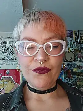 lady polka online show from February 2026 05:46:02 PM