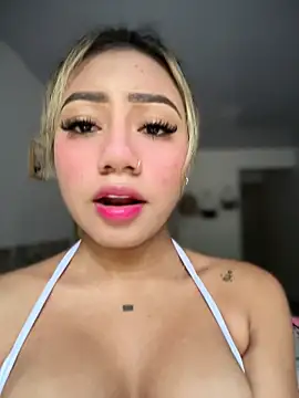 Dulce Sofi  online show from February 2026 06:08:02 PM