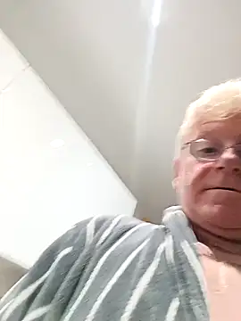 olivbisoumis online show from March 2026 04:25:01 AM