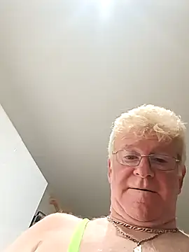 olivbisoumis online show from April 2026 04:38:02 AM