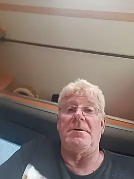olivbisoumis online show from May 2026 04:34:02 PM