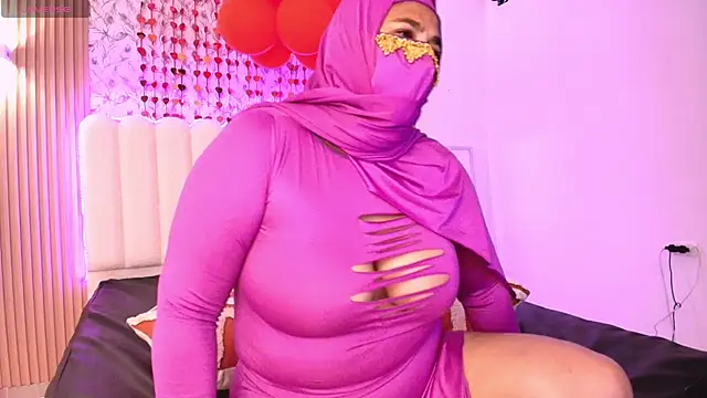 Nadia Privee online show from February 2026 06:38:01 PM