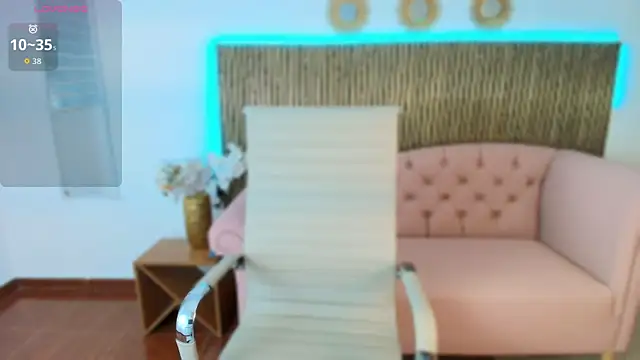 Nadia Privee online show from February 2026 06:07:01 PM