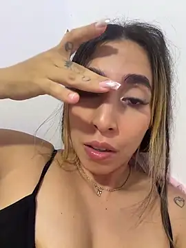 Sophiexx  online show from April 2026 01:20:02 AM