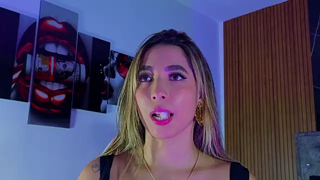 Sophiexx  online show from March 2026 12:06:02 AM