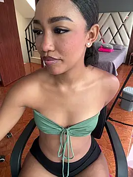 Snapshot of kali_rousse chatting on April 2026 12:32:02 PM kali rousse online show from April 2026 12:32:02 PM