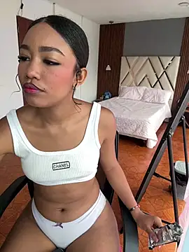 Snapshot of kali_rousse chatting on April 2026 12:45:01 PM kali rousse online show from April 2026 12:45:01 PM