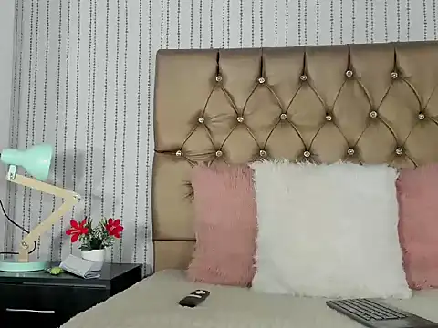 hanna luciana online show from April 2026 03:51:01 PM