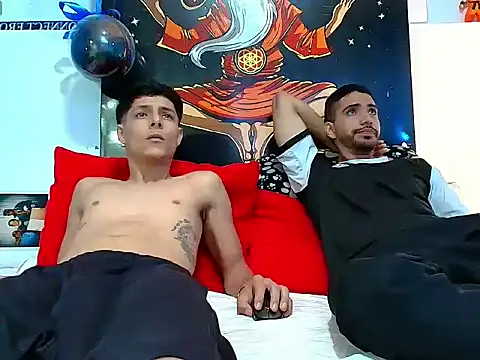 Eliassalvatore  online show from April 2026 12:39:01 AM