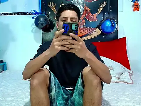 Eliassalvatore  online show from March 2026 06:28:02 PM