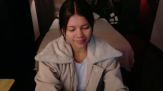 Alessia Monroe  online show from February 2026 01:34:01 PM