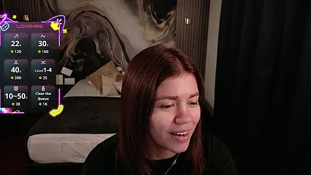 Alessia Monroe  online show from April 2026 08:43:01 PM
