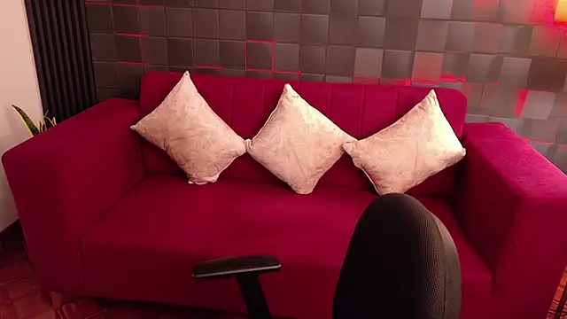 Alessia Monroe  online show from March 2026 08:25:01 PM