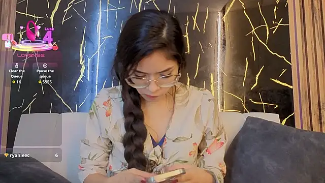 Carolina pm online show from April 2026 01:22:02 AM