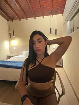 AliceBoomx online show from February 2026 05:18:02 AM