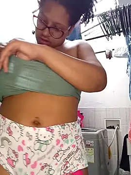 gigiblue89 online show from April 2026 03:08:01 PM