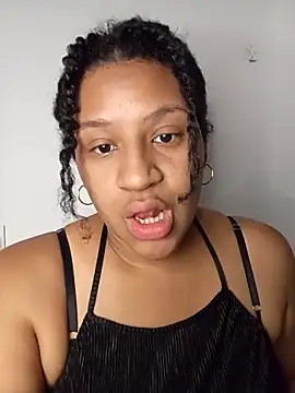 gigiblue89 online show from May 2026 06:53:02 AM