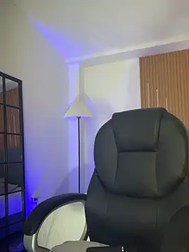 sara stormy online show from April 2026 07:36:02 PM