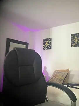 sara stormy online show from April 2026 05:05:01 PM