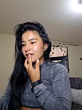 Miiia a online show from February 2026 07:44:02 PM