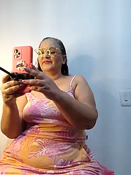 Noemipopi online show from March 2026 10:38:02 PM