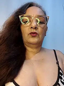 Noemipopi online show from March 2026 10:54:01 PM