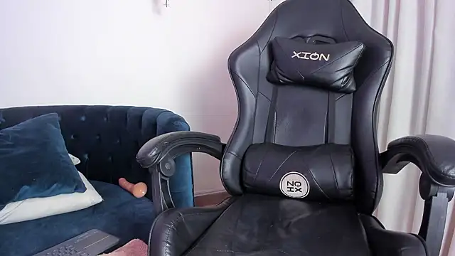 Esmeralda carrascal online show from March 2026 03:30:02 PM