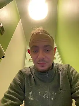 Crevette311 online show from January 2026 02:32:02 PM