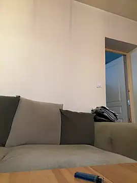 Crevette311 online show from November 2025 08:58:02 AM