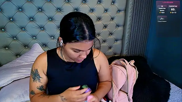 NAOMI cute  online show from April 2026 05:52:01 PM