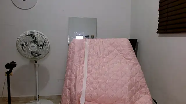 MiaDiamontLatin online show from March 2026 05:51:02 AM