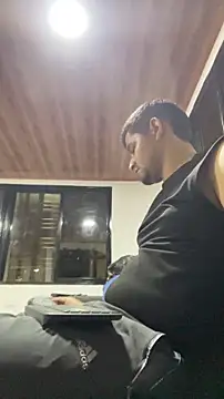 walterktm online show from March 2026 02:27:02 AM