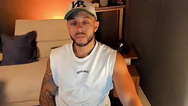 Daniel kingx online show from April 2026 01:37:01 PM