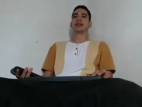 Kratoswolf online show from July 2026 03:55:02 PM
