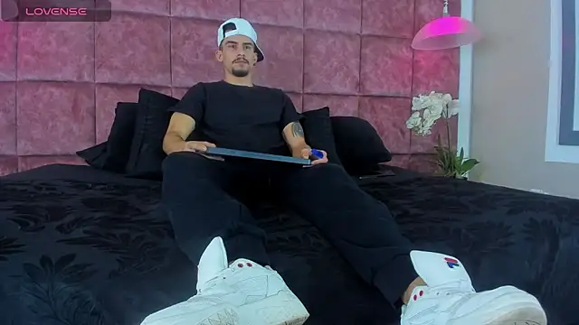 SharonTygaX online show from March 2026 03:51:02 AM