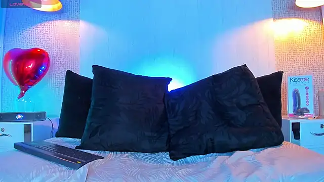 SharonTygaX online show from July 2026 02:40:01 AM