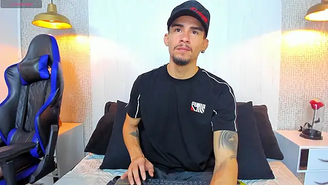 SharonTygaX online show from March 2026 02:21:01 PM