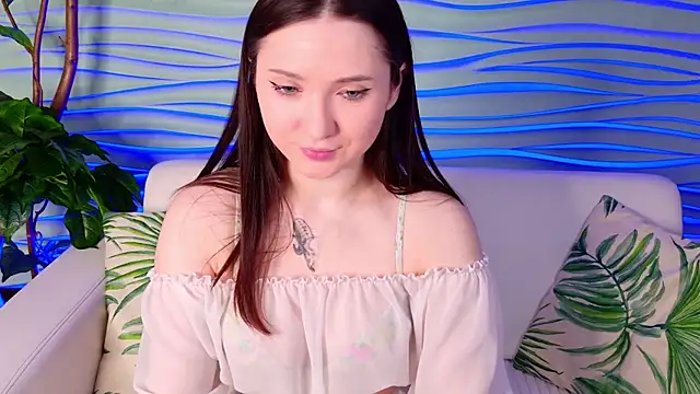 Tiny BunnyX online show from April 2026 06:05:02 AM