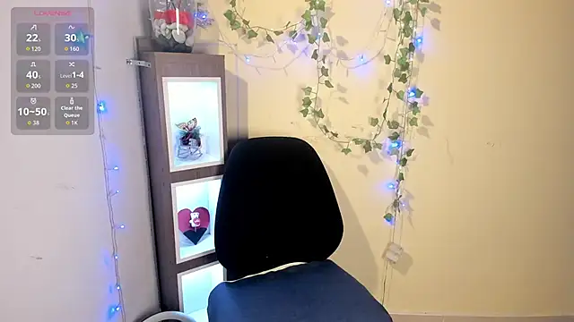 Snapshot of little__eva chatting on May 2026 01:01:01 PM little eva online show from May 2026 01:01:01 PM