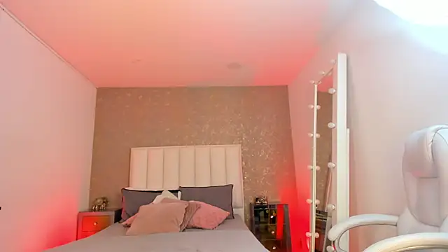 AmyRider  online show from April 2026 11:44:02 PM