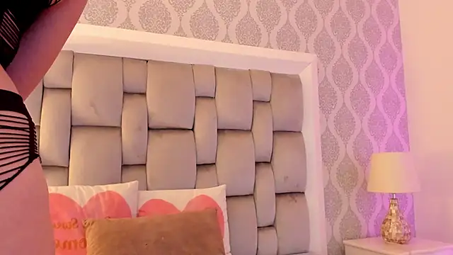 Snapshot of vero_domplay chatting on April 2026 03:19:02 AM vero domplay online show from April 2026 03:19:02 AM