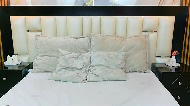 MiaDiamod online show from July 2026 01:04:02 PM